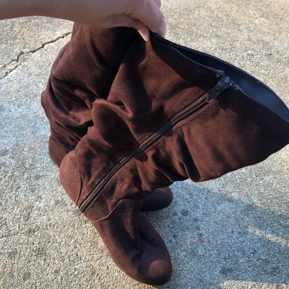 Mid rise boots